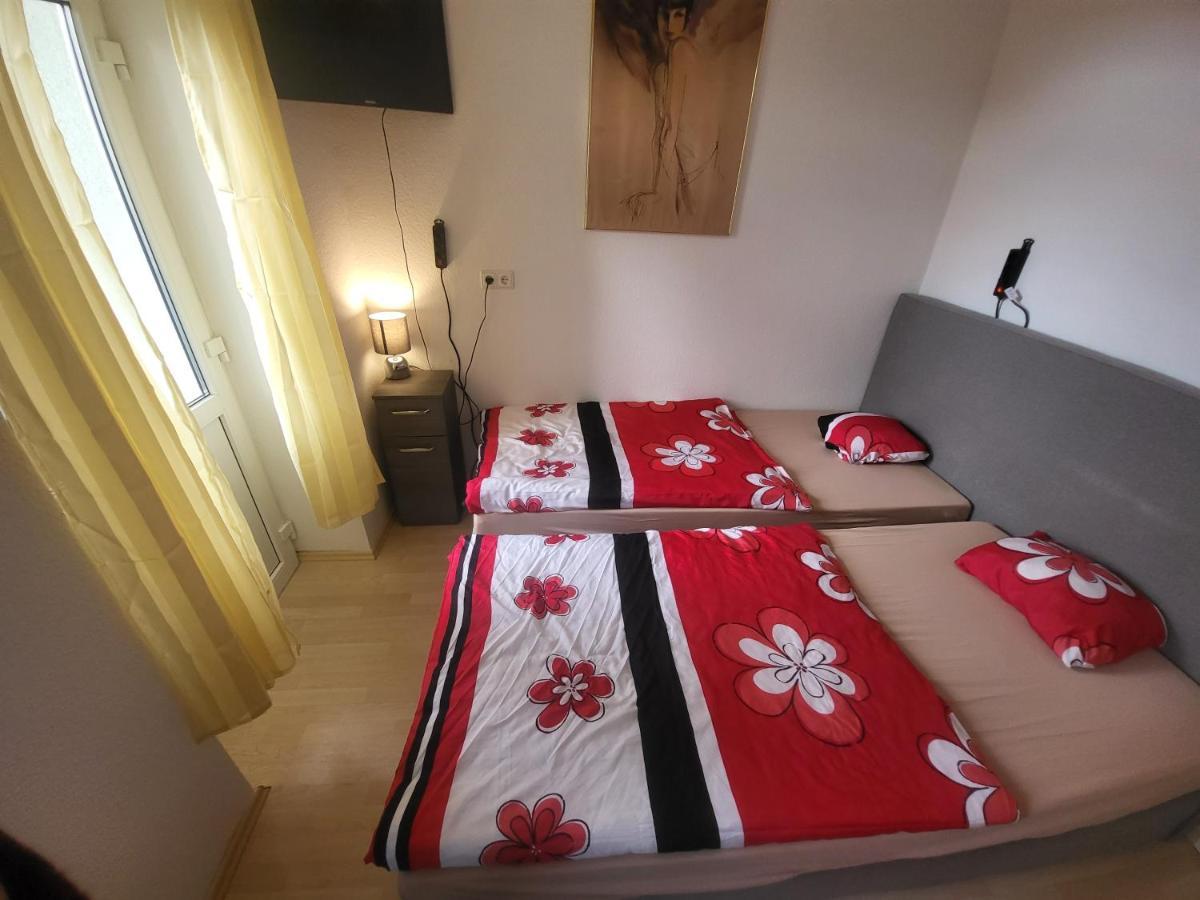 ארפורט Apartmentzimmer מראה חיצוני תמונה